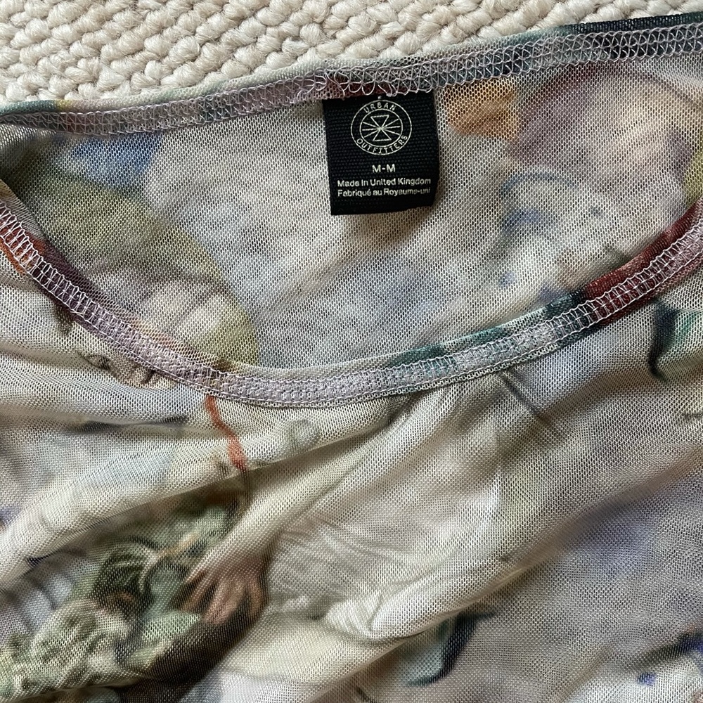 Mesh Top - Picture 4 of 5